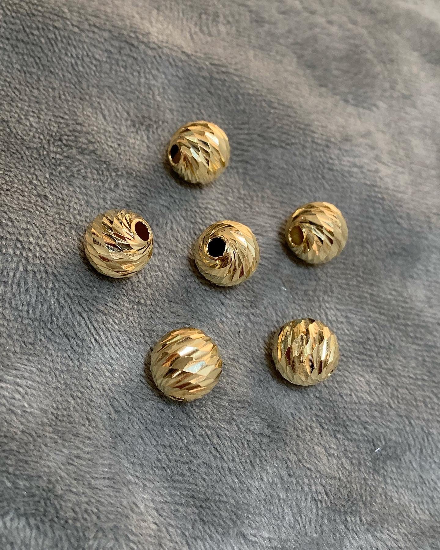 Bola Diamantada 8mm 0.5gr / Oro Amarillo Nac B