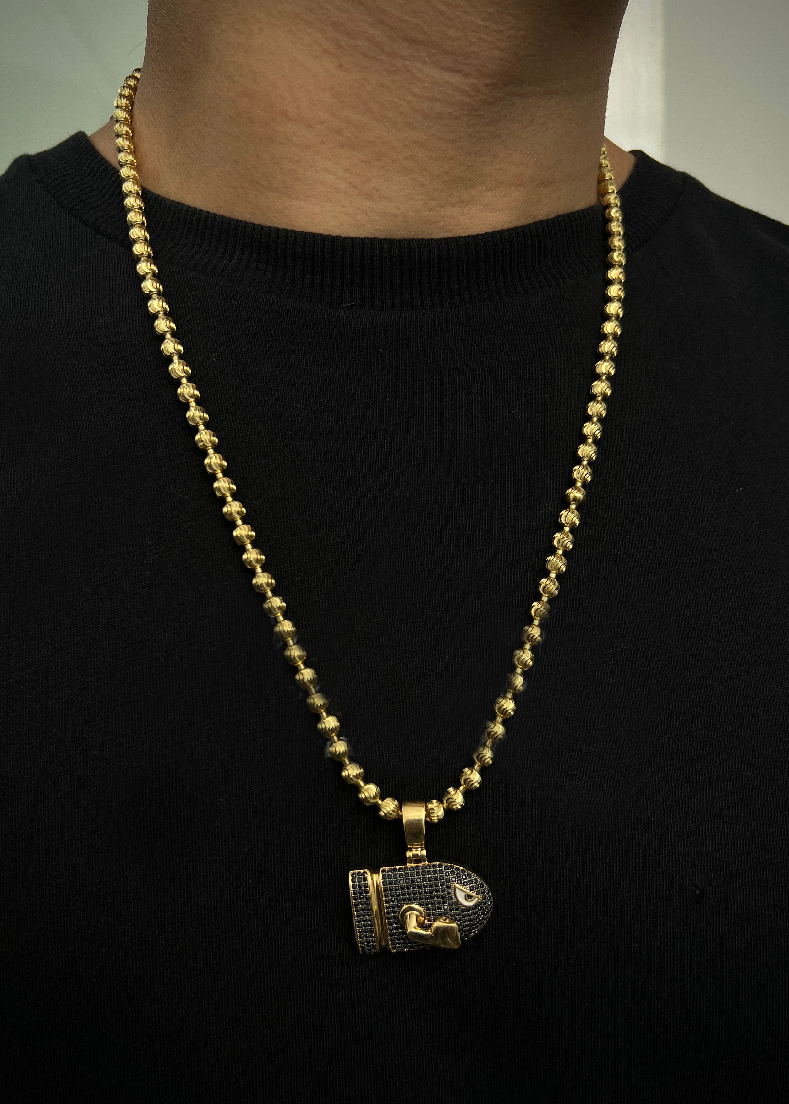 Dije BILL BALA CON SWAROVSKI NEGRO 14gr / Largo: 3.3cm / Oro Amarillo Nac M