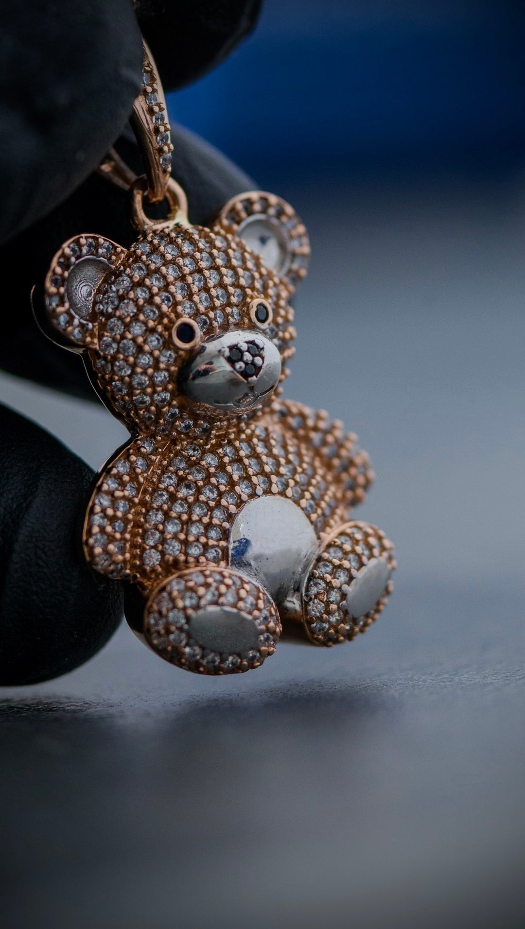 Dije de oso 8.4gr / 4cm / Dos Oros