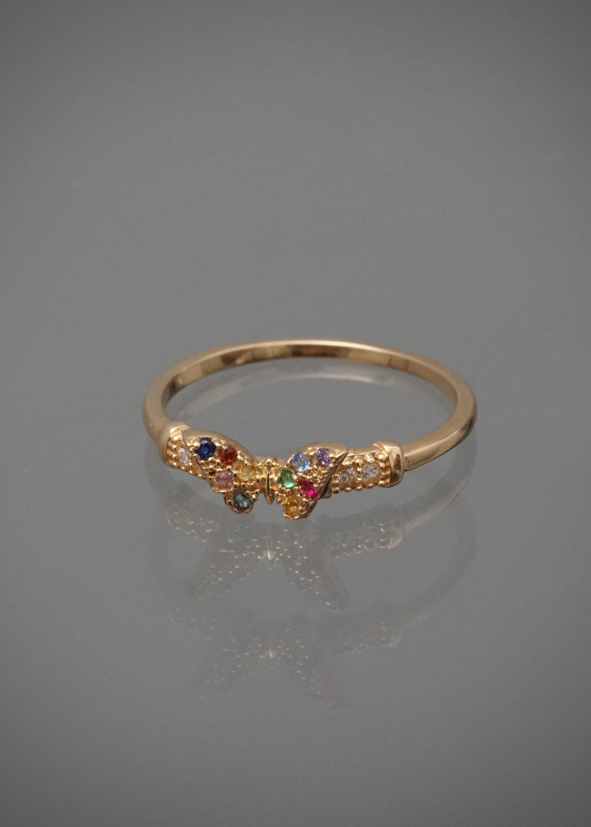 Anillo mariposa con swarovski multicolor 1.6gr / Talla 5 1/2 / Oro Amarillo Nac M