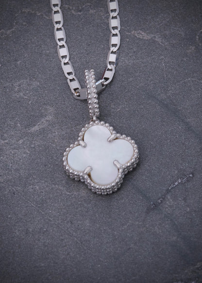 Set Cadena Plana Dije Lucky Blanco Diamantado 5.9gr / Largo 45cm / Oro Blanco B