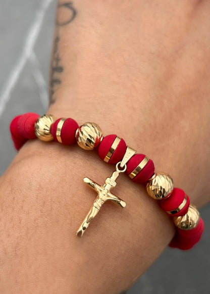 Pulsera en hilo rojo con dije cruz con cristo 2.15gr / Oro Amarillo (Joya) M