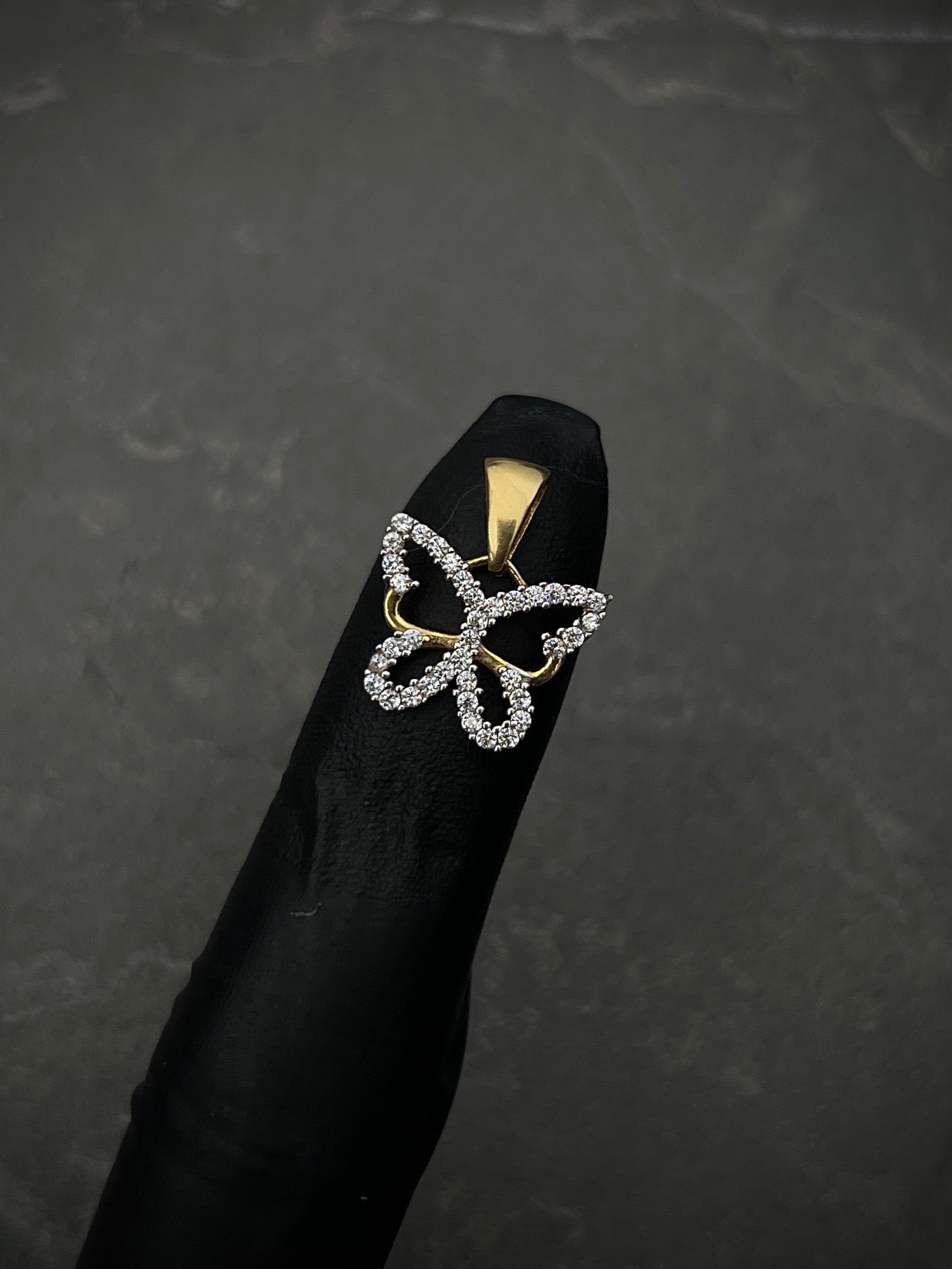 Dije Mariposa Con Swarovski BLanco 1.35gr / Largo 1.5cm / Oro Amarillo italy +3 M