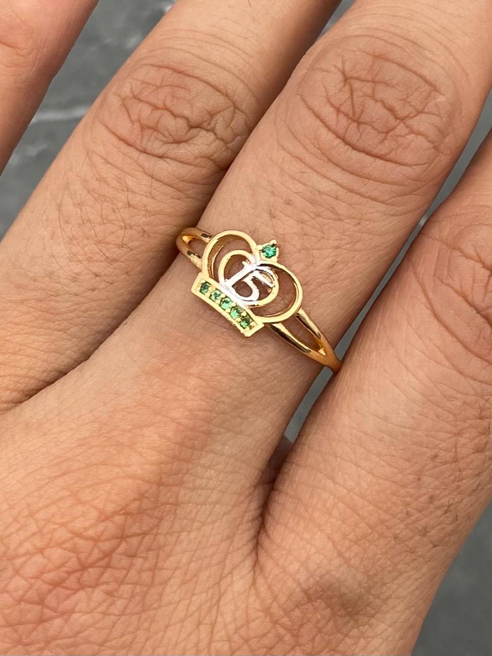 Anillo 15S con swarovski verde 1.55gr / Talla 7 1/4 — Oro Amarillo
