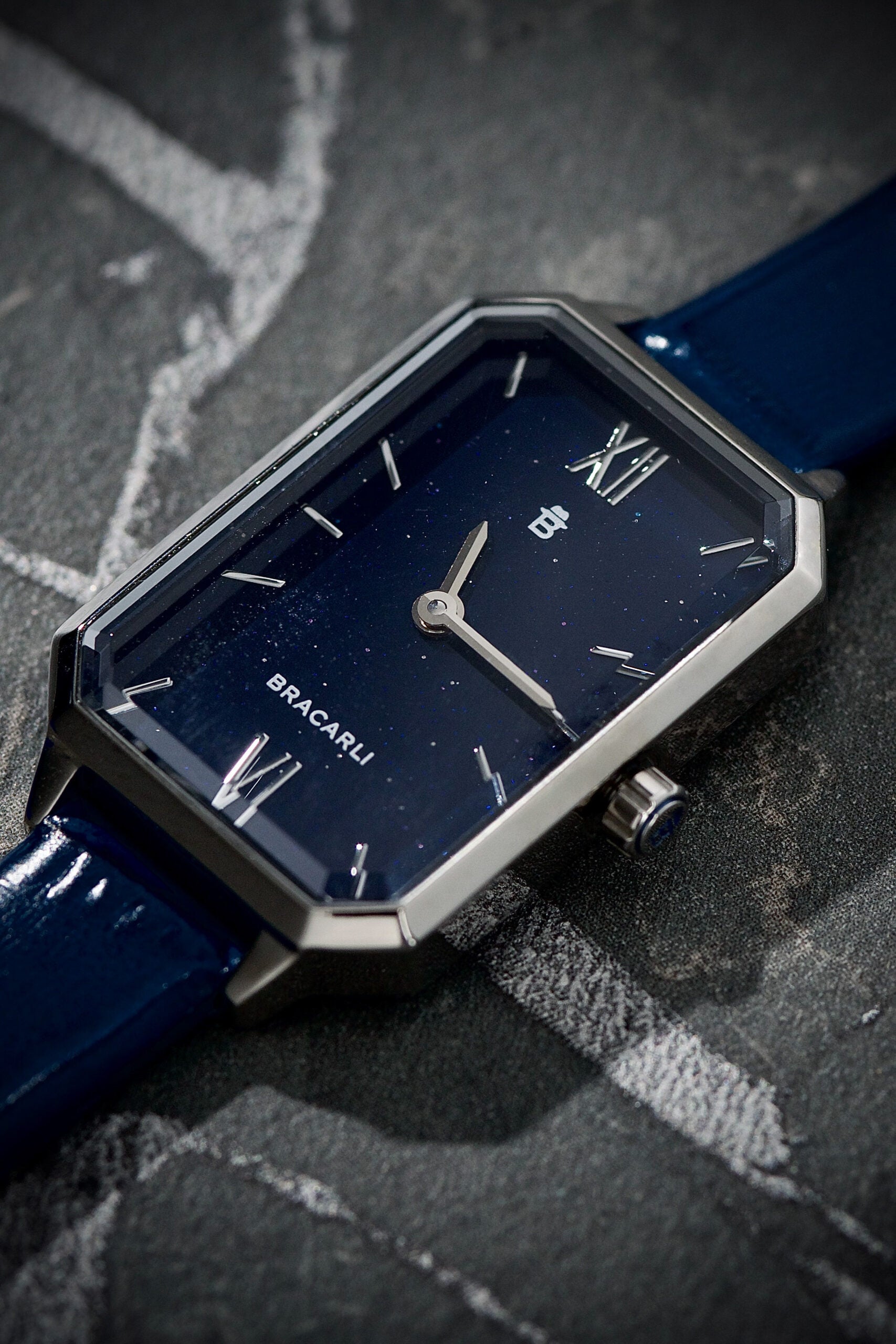 Reloj BRACARLI AZUL Colección Arte, Hecho En Suiza B