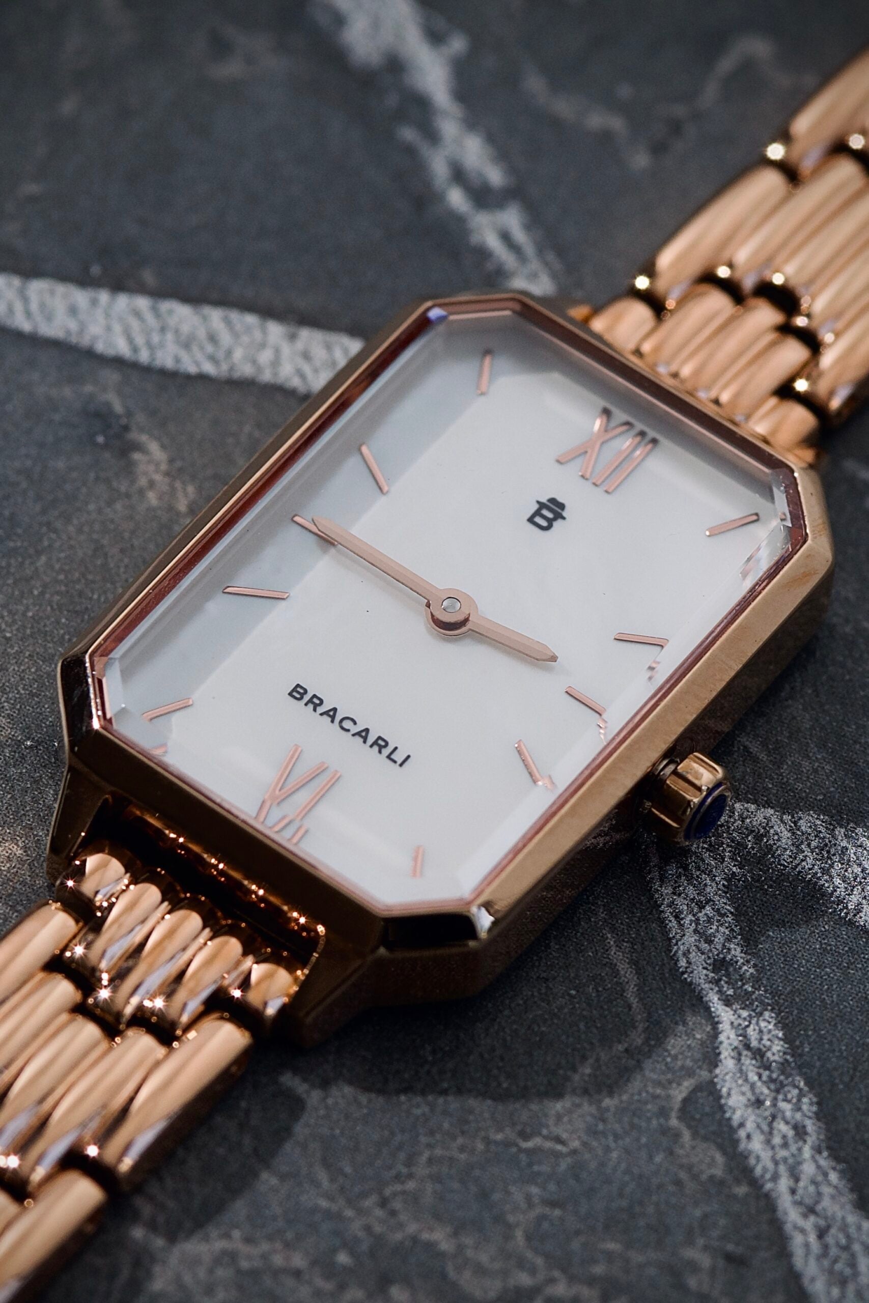 Reloj BRACARLI ROSADO Colección Arte. Hecho En Suiza*