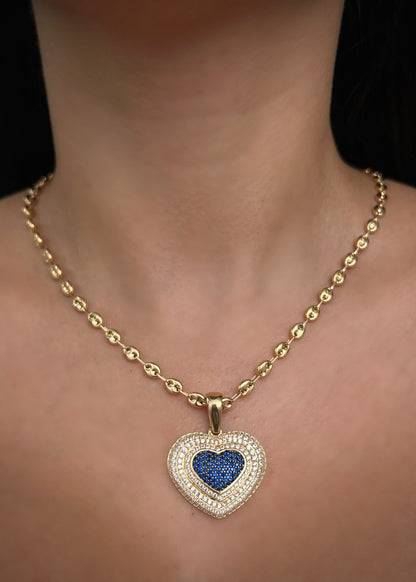 Dije corazon con wsarovski blanco y negro 8.9gr / Largo 3.5cm / Oro Amarillo Nac P