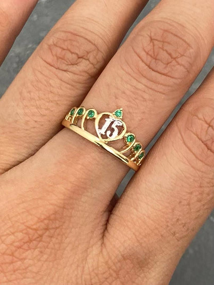 Anillo 15S con swarovski verde 2.45gr / Talla 6 1/4 — Oro Amarillo
