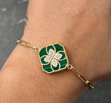 Pulso lucky clover piedra verde 3.8gr / Largo 16.5cm / Oro Amarillo italy cte M