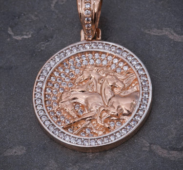 Dije caballos con swarovski blanco 6gr / Largo 3cm / Oro Rosado Nac P
