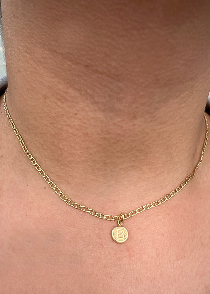 Dije letra B 0.35gr / Largo 1.5cm / Oro Amarillo Nac M