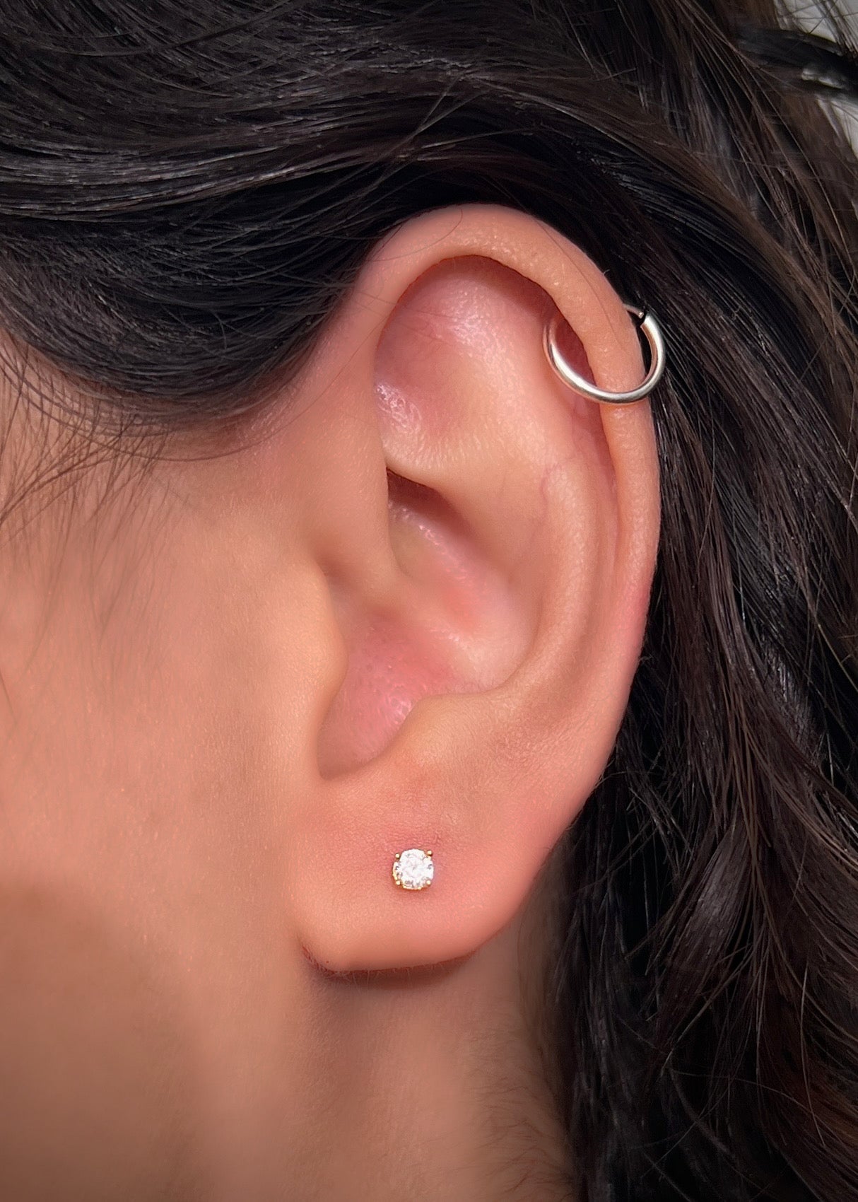 Topos con swarovski blanco 0.6gr / Largo 0.32cm / Oro Amarillo Nac P