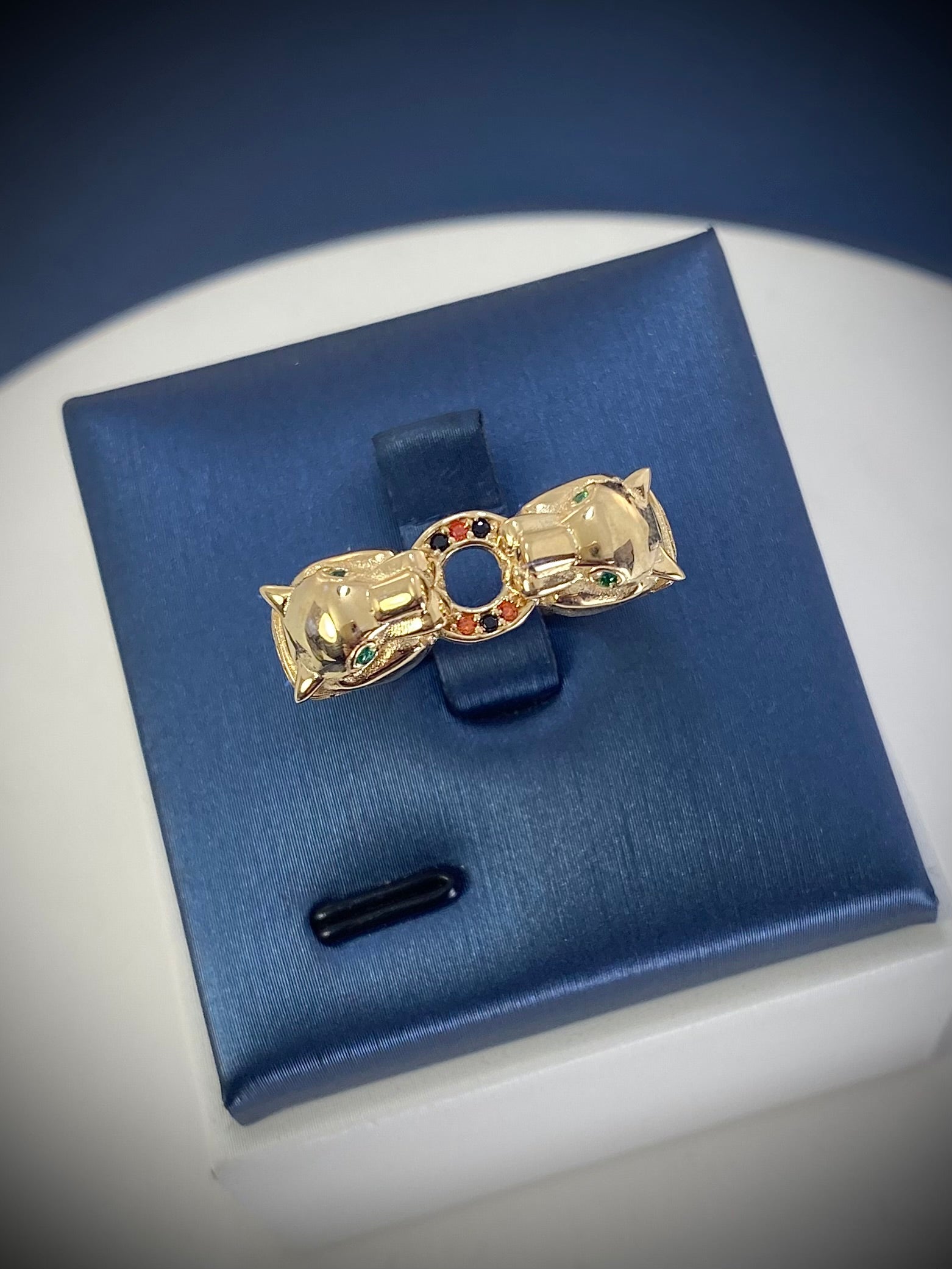 Anillo de pantera 6.3gr / Talla 7 1/4Oro Amarillo Nac B