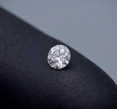 Diamante blanco con 26pts  (Joya) B