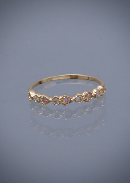 Anillo con swarovski rosado y blanco 1.2gr / Talla: 6 1/2 / Oro Amarillo Nac B