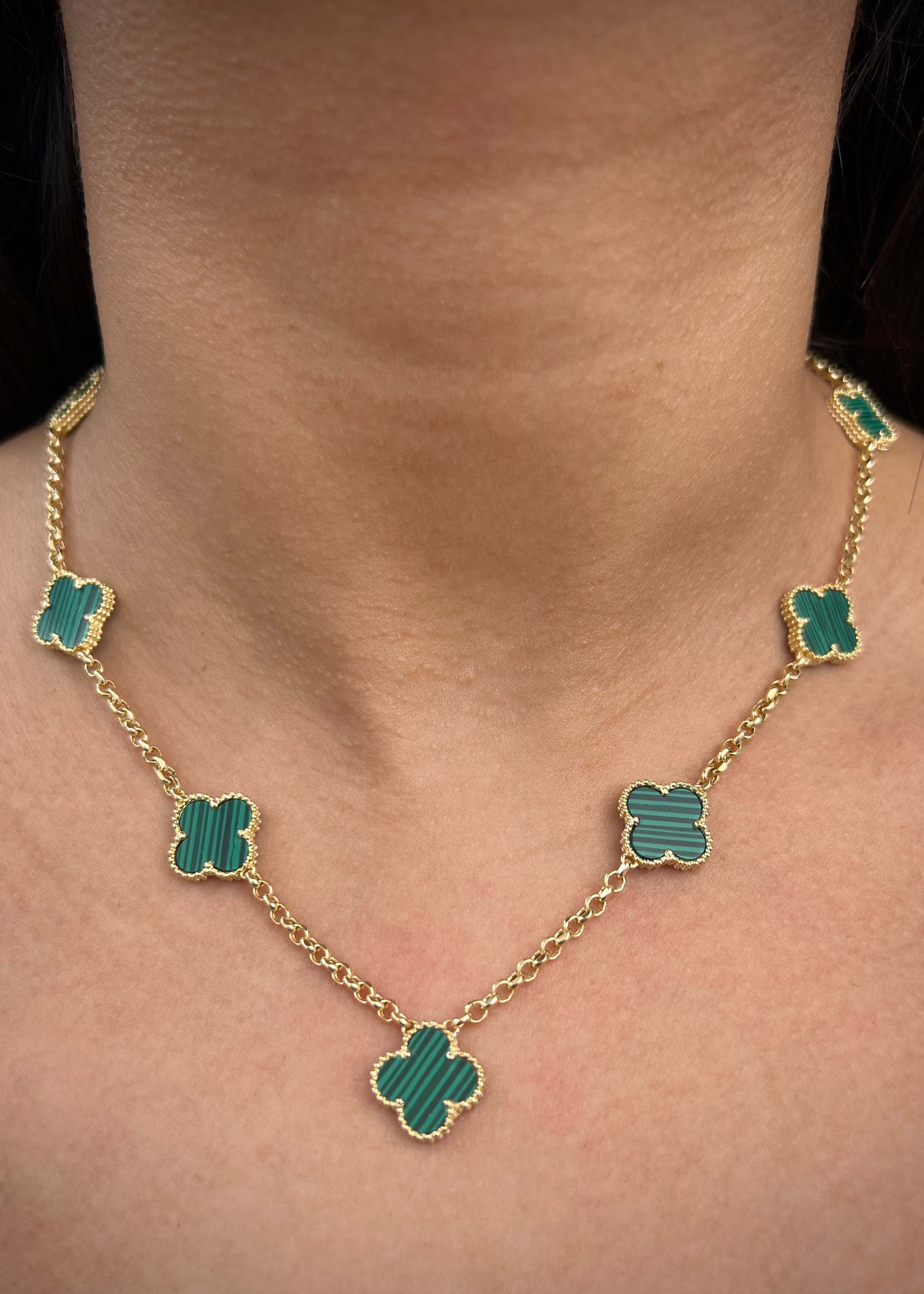 Cadena lucky clover piedra verde 15.25gr / Largo 45cm / Oro Amarillo italy cte
