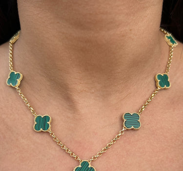 Cadena lucky clover piedra verde 15.25gr / Largo 45cm / Oro Amarillo italy cte