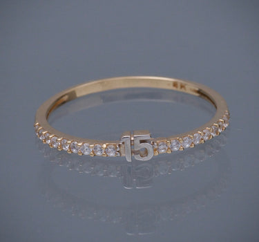 Anillo de 15s con swarovski blanco 1.25gr / TALLA 8 1/4 / Oro Amarillo Nac*