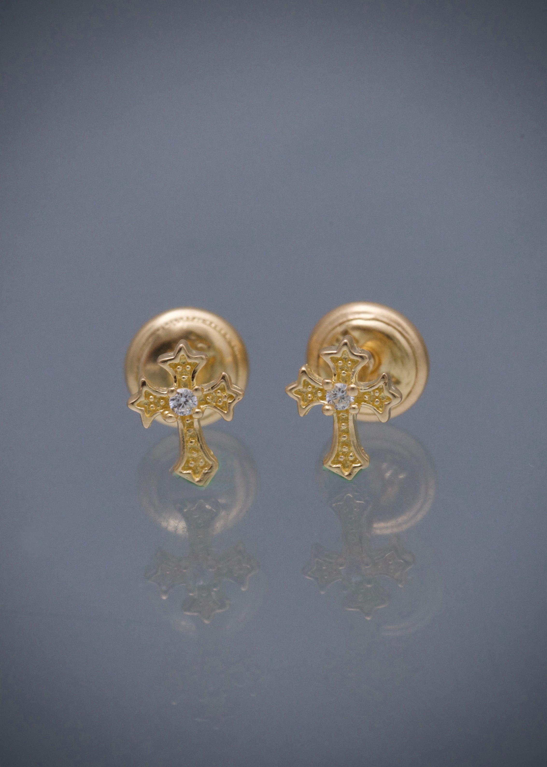Topos cruz con swarovski Blanco 0.7gr / Largo 0.7cm / Oro Amarillo Nac B