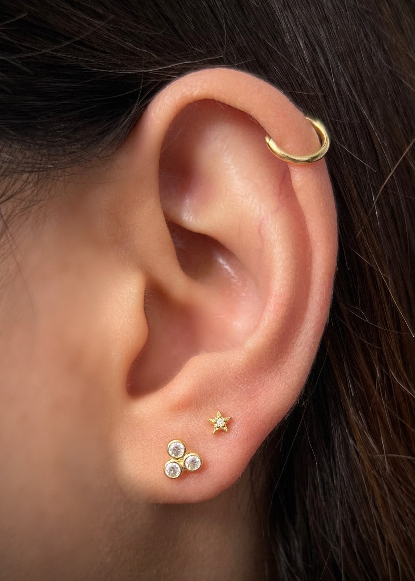 Topos con swarovski blanco 1gr / Largo 0.58cm / Oro Amarillo Nac M