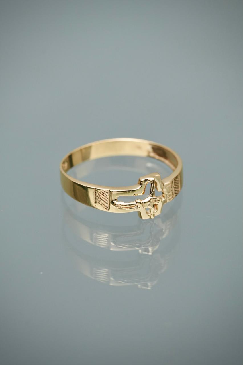 Anillo cristo 2.25gr / Talla 8 3/4 — Oro Amarillo