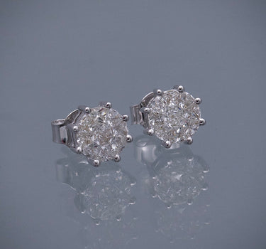 Topos con 135pts de diamantes 1.7gr / Largo 0.74cm / Oro Blanco Nac (Joya) B