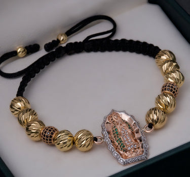 Pulsera en hilo negro con herraje virgen de guadalupe 11.2gr / Dos Oros (Joya) M
