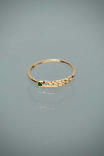 Anillo cubano con swarovski verde 0.9gr / Talla 7 3/4 — Oro Amarillo
