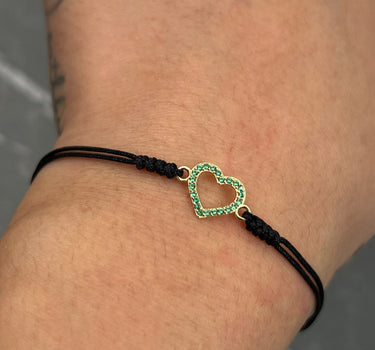 Pulsera en hilo negro con herraje corazon 0.45gr / Oro Amarillo (Joya)*