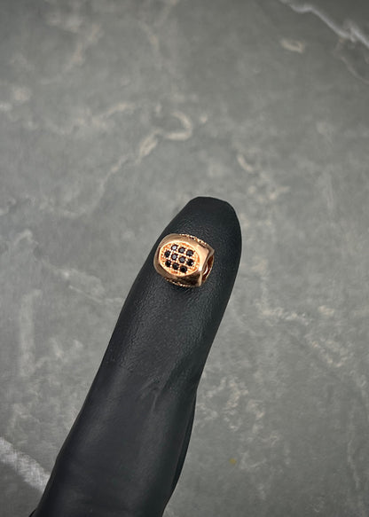 Herraje con swarovski negro 1.35gr / Largo 0.7cm / Oro Rosado Nac B
