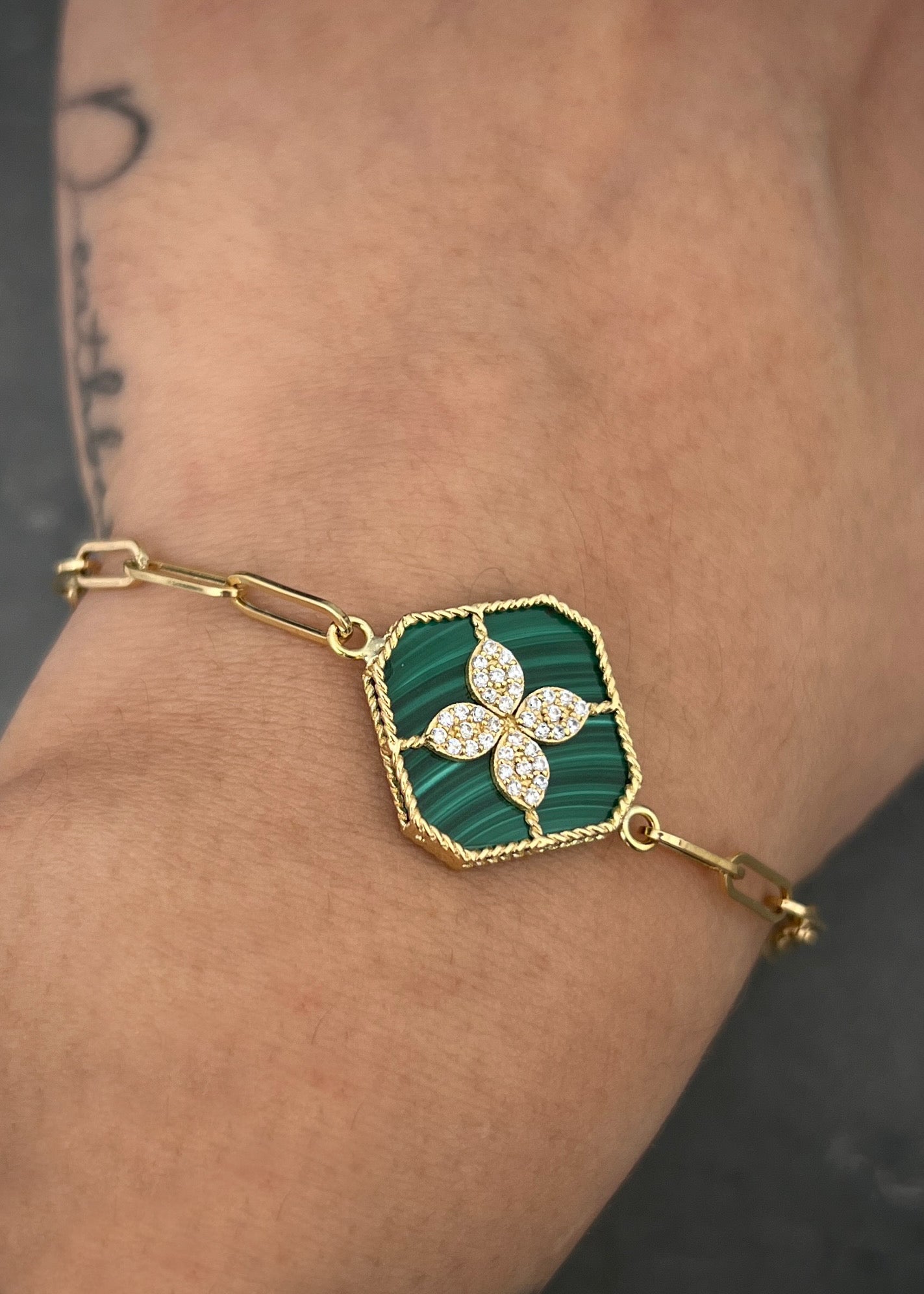 Pulso lucky clover con swarovski blanco 3.65gr / Largo 17cm / Oro Amarillo italy cte M