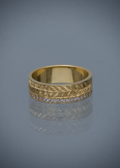 Argolla con swarovski blanco 5.75gr / Talla 7 1/4 / Oro Amarillo Nac B
