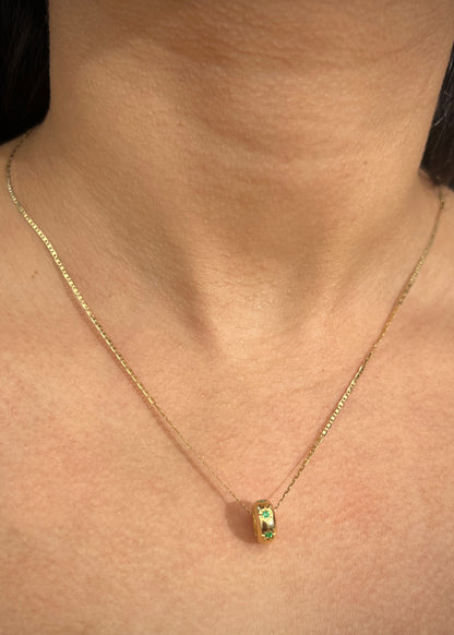 Dije stars diamonds con 7pts de esmeraldas 1.7gr / Largo 1cm / Oro Amarillo (Joya) P