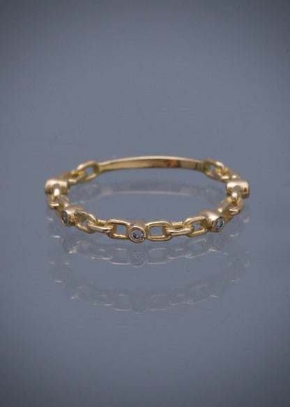 Anillo con swarovski blanco 1.35gr / TALLA 5 3/4 / Oro Amarillo Nac M