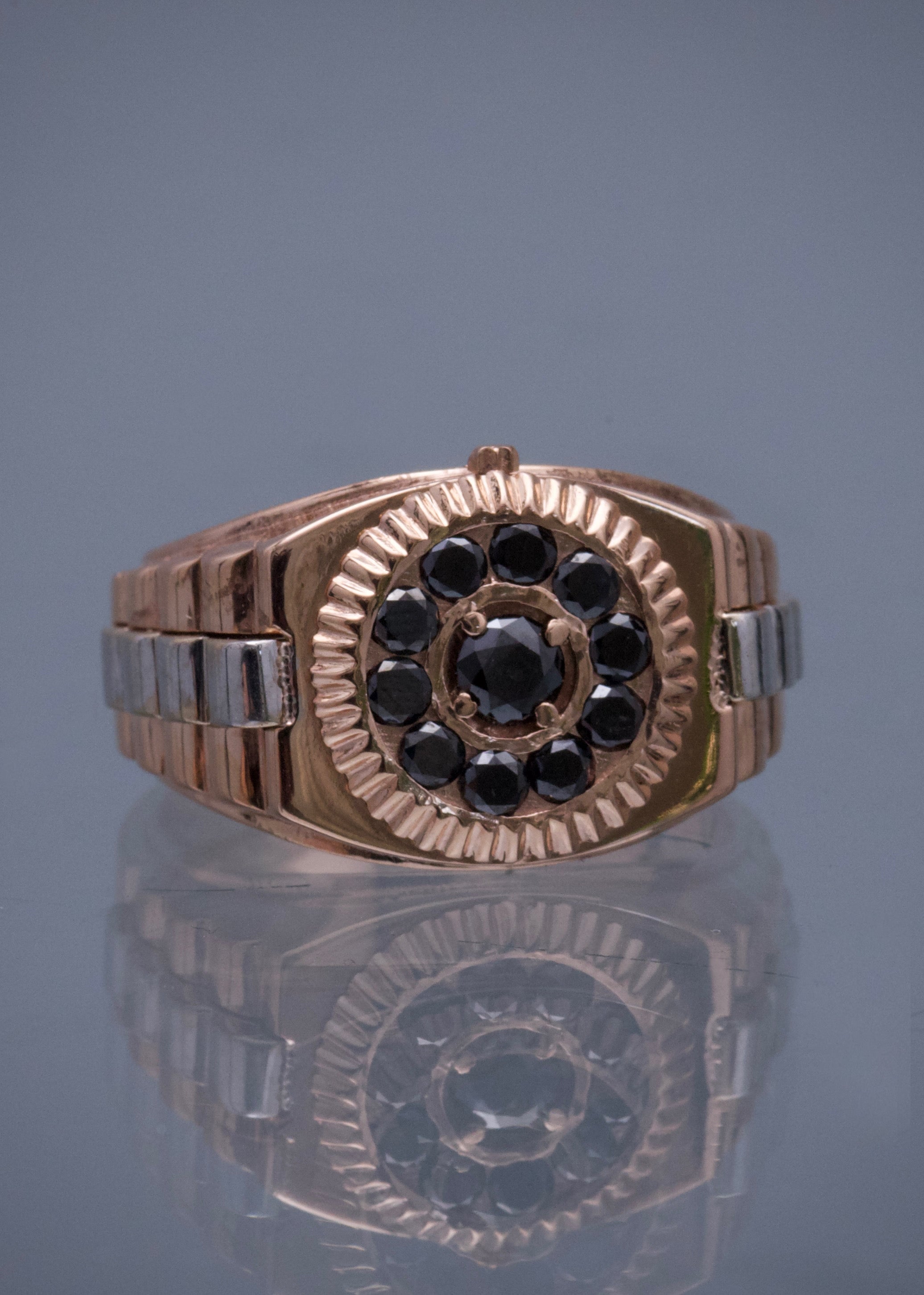Anillo con 42pts de diamantes negro 14.6gr / TALLA 11 3/4 / Dos Oros Nac (Joya) B