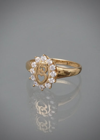Anillo 15s con swarovski blanco 2.4gr / Talla 6 3/4 / Oro Amarillo Nac B
