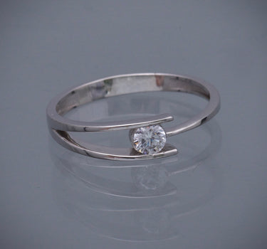 Anillo con swarovski blanco 1.6gr / TALLA 5 1/2 / Oro Blanco Nac P