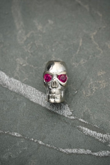 Herraje De Calavera Con Rubies 17Pts 3.7gr / Largo 1.1cm / Oro Blanco (Joya) B