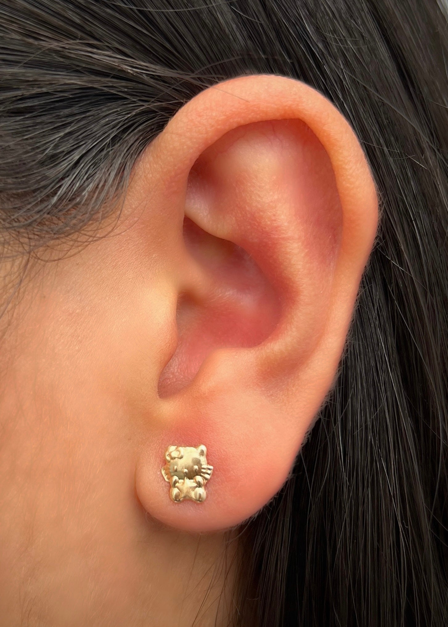 Topos hello kitty 0.7gr / Largo 0.8cm / Oro Amarillo Nac B