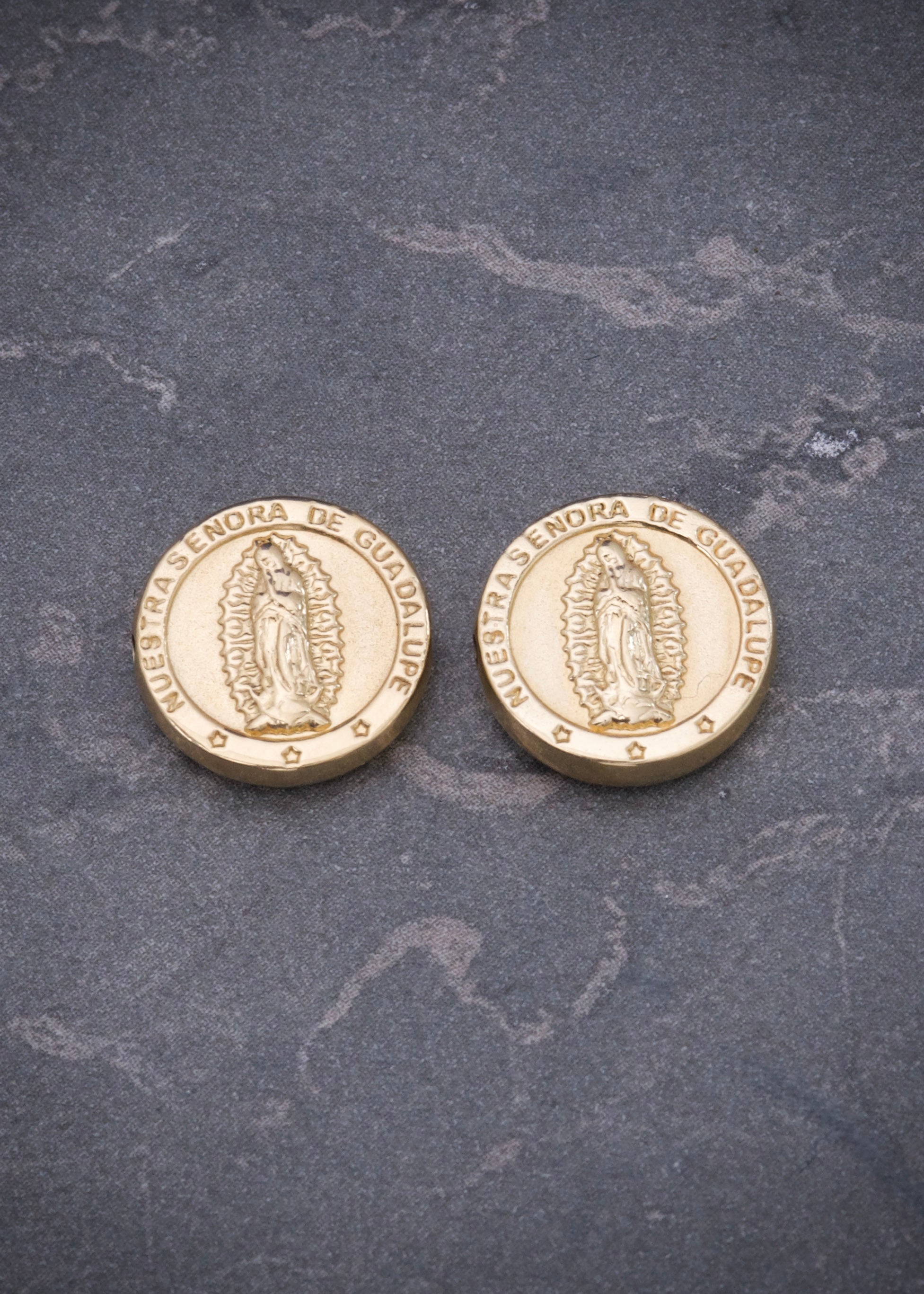 Herraje Virgen de Guadalupe 0.55gr / 1cm / 10mm — Oro Amarillo