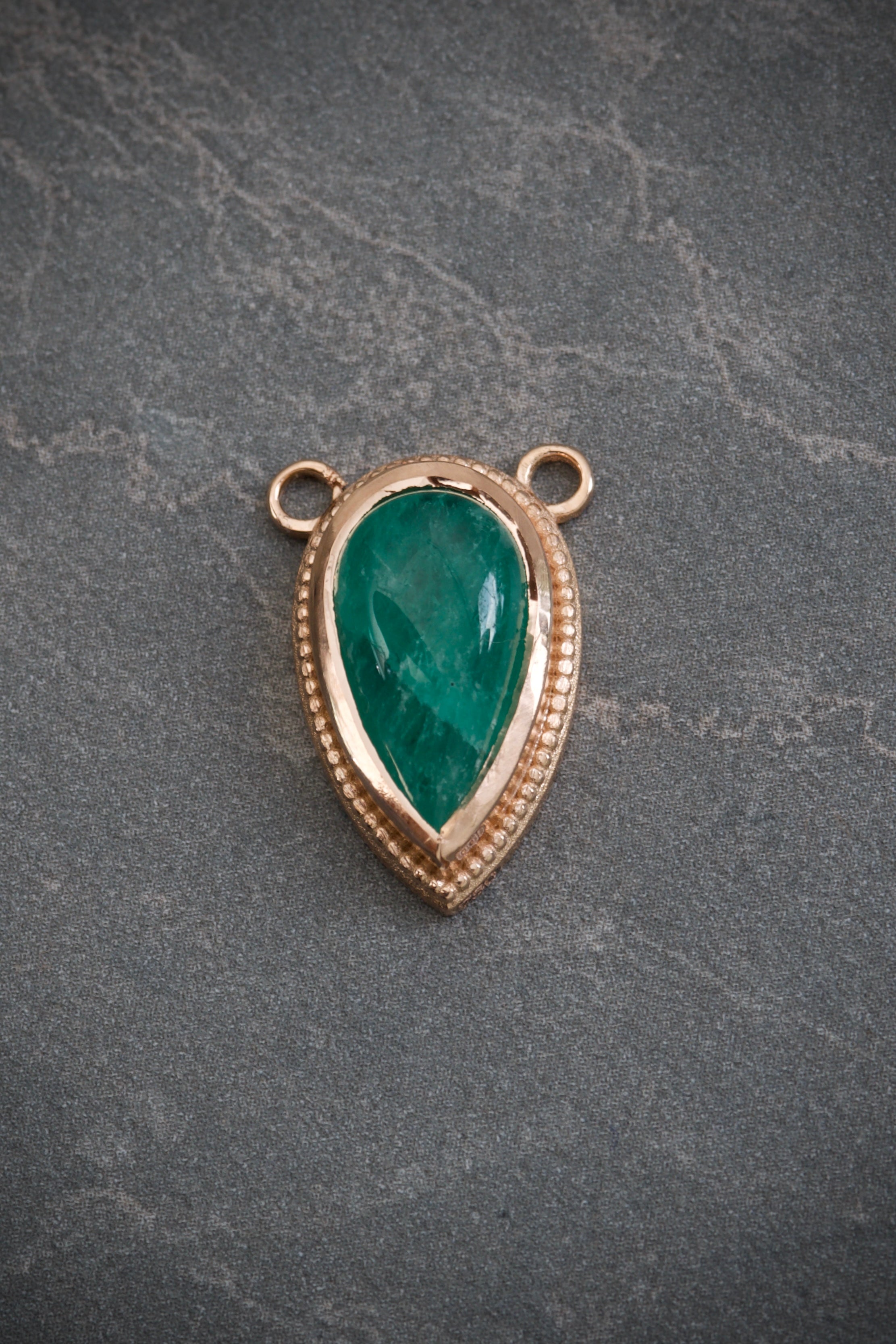 Herraje con 750pts de morralla en gota 3.7gr / 2cm / Oro Rosado (Joya) M