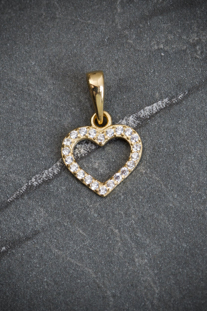 Dije corazon con swarovski blanco 0.65gr / Largo 1.5cm / Oro Amarillo Nac B