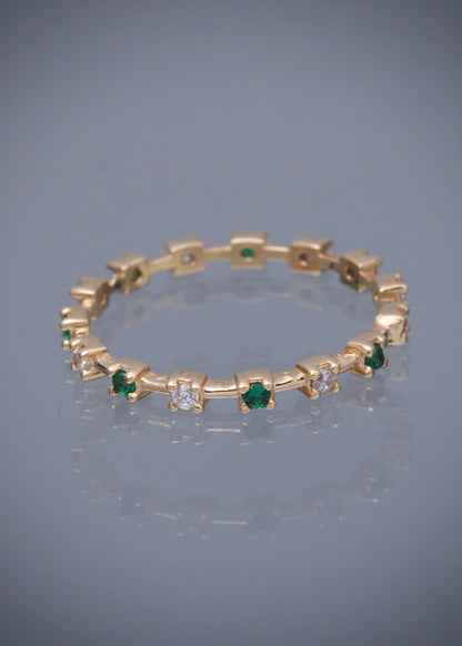 Anillo con swarovski verde y blanco 1.4gr / TALLA 6 1/4 / Oro Amarillo Nac B