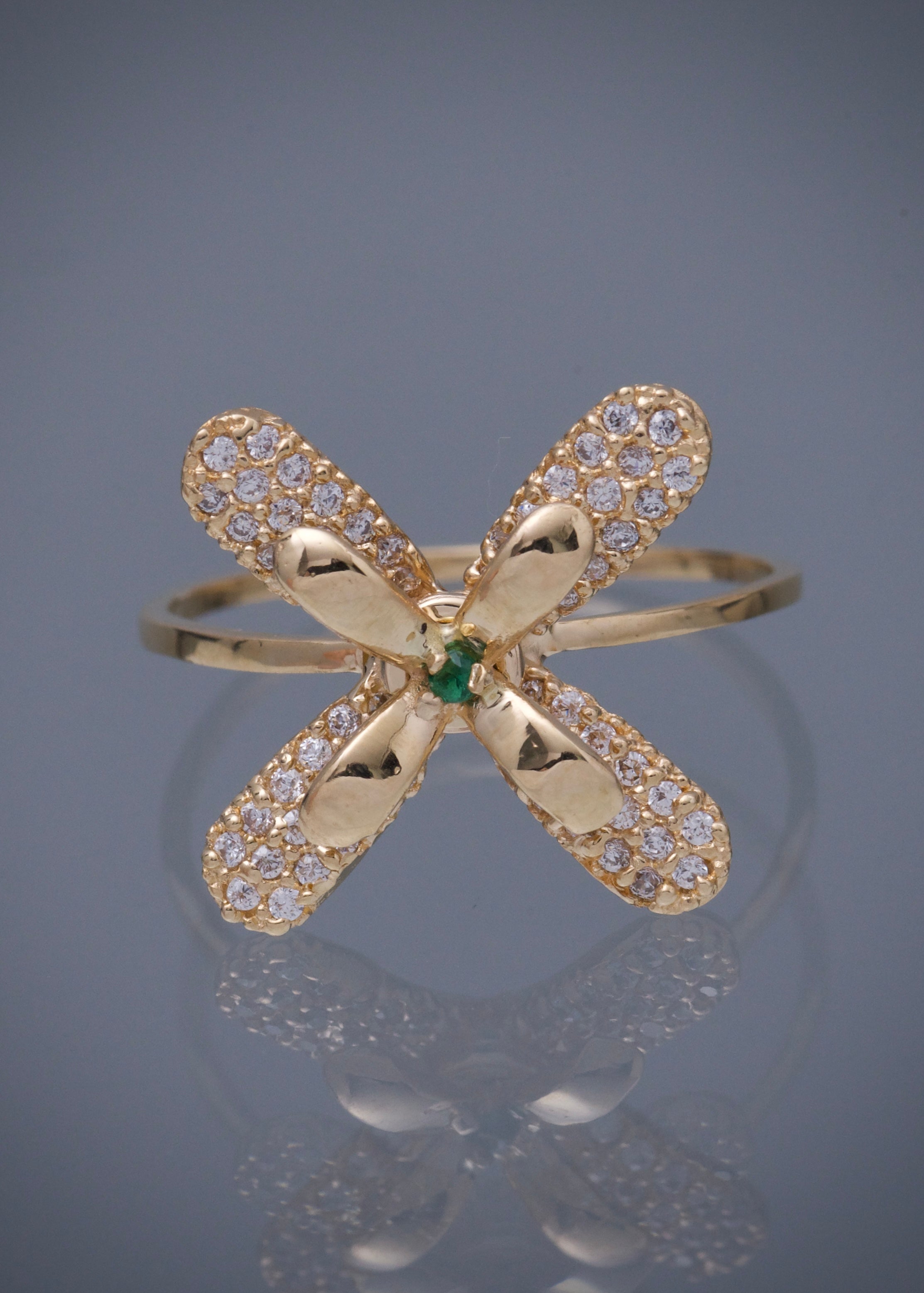 Anillo flor con swarovski verde y blanco 3.3gr / TALLA 7 1/2 / Oro Amarillo Nac B