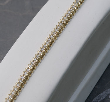 Pulso con 250pts de diamante blanco 11.9gr / 18cm / Oro Amarillo (Joya) M