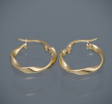 Candongas semi entorchadas 1.15gr / Largo 1.9cm / Oro Amarillo Nac*
