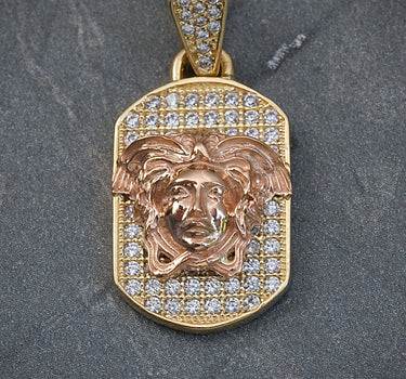 Dije de medusa con swarovski blanco 4.9gr / 2.8cm / Dos Oros Nac B