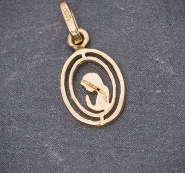 Dije virgen maria 0.6gr / Largo 1.7cm / Oro Amarillo Nac P