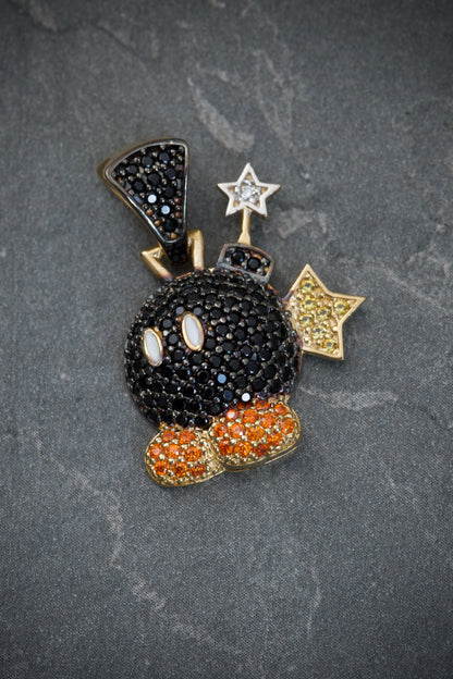 Dije bomba mario 3.1gr / Largo 2.4cm / Oro Amarillo Nac B