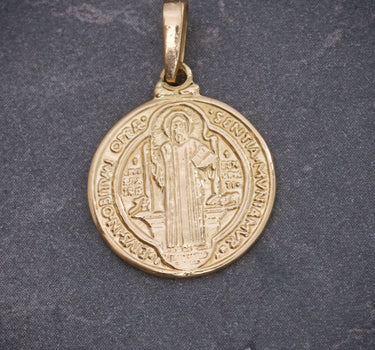Dije san benito 2.3gr / Largo 2.2cm / Oro Amarillo Nac P
